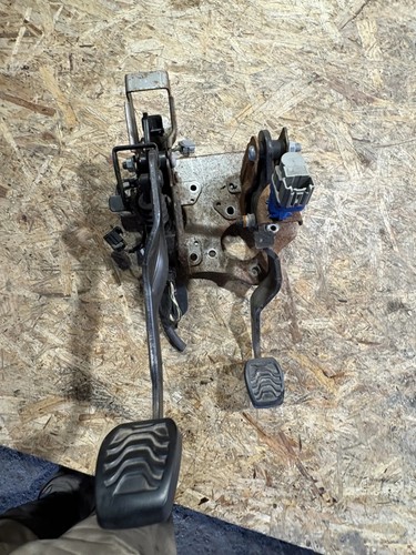 Ford transit custom pedal - ford,